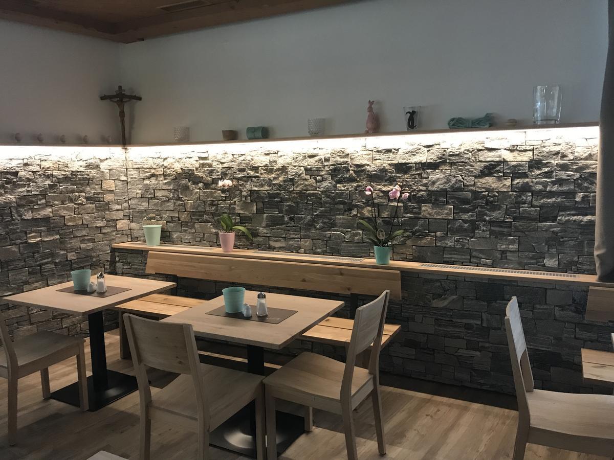 Seehotel Lilly Strobl Εξωτερικό φωτογραφία